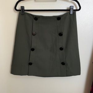 Olive mini skirt 🫒